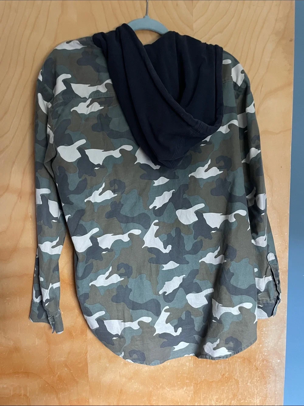 Divided Women's Camo Zip-Up Hoodie Jacket - Green/White/Black